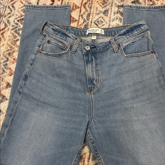 Abercrombie & Fitch Light Blue Straight Leg Jeans - Picture 2 of 11